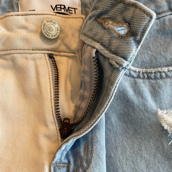 Vervet High Rise Two-Tone Distressed Denim Shorts Half Classic Half Sass - Picture 6 of 16